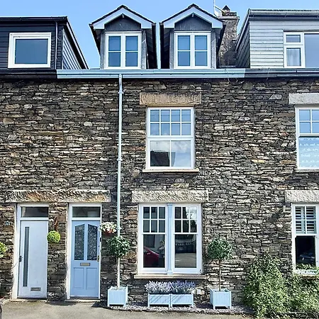 Gorgeous - 3 Bedrooms