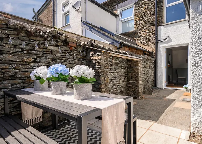 Gorgeous - 3 Bedrooms Feriehus