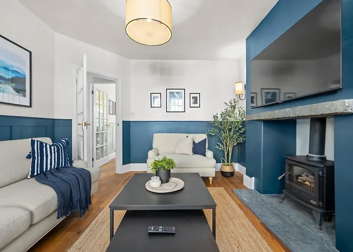 Gorgeous - 3 Bedrooms *