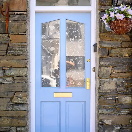 Gorgeous - 3 Bedrooms *