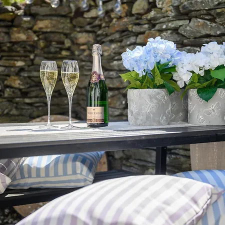 Gorgeous - 3 Bedrooms * ويندرمير