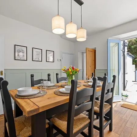 Gorgeous - 3 Bedrooms * ويندرمير