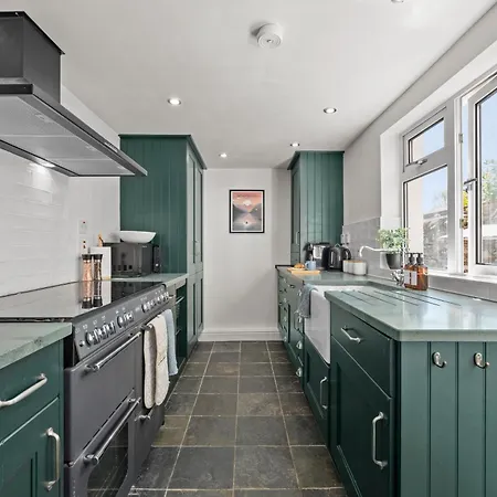 Gorgeous - 3 Bedrooms Holiday home